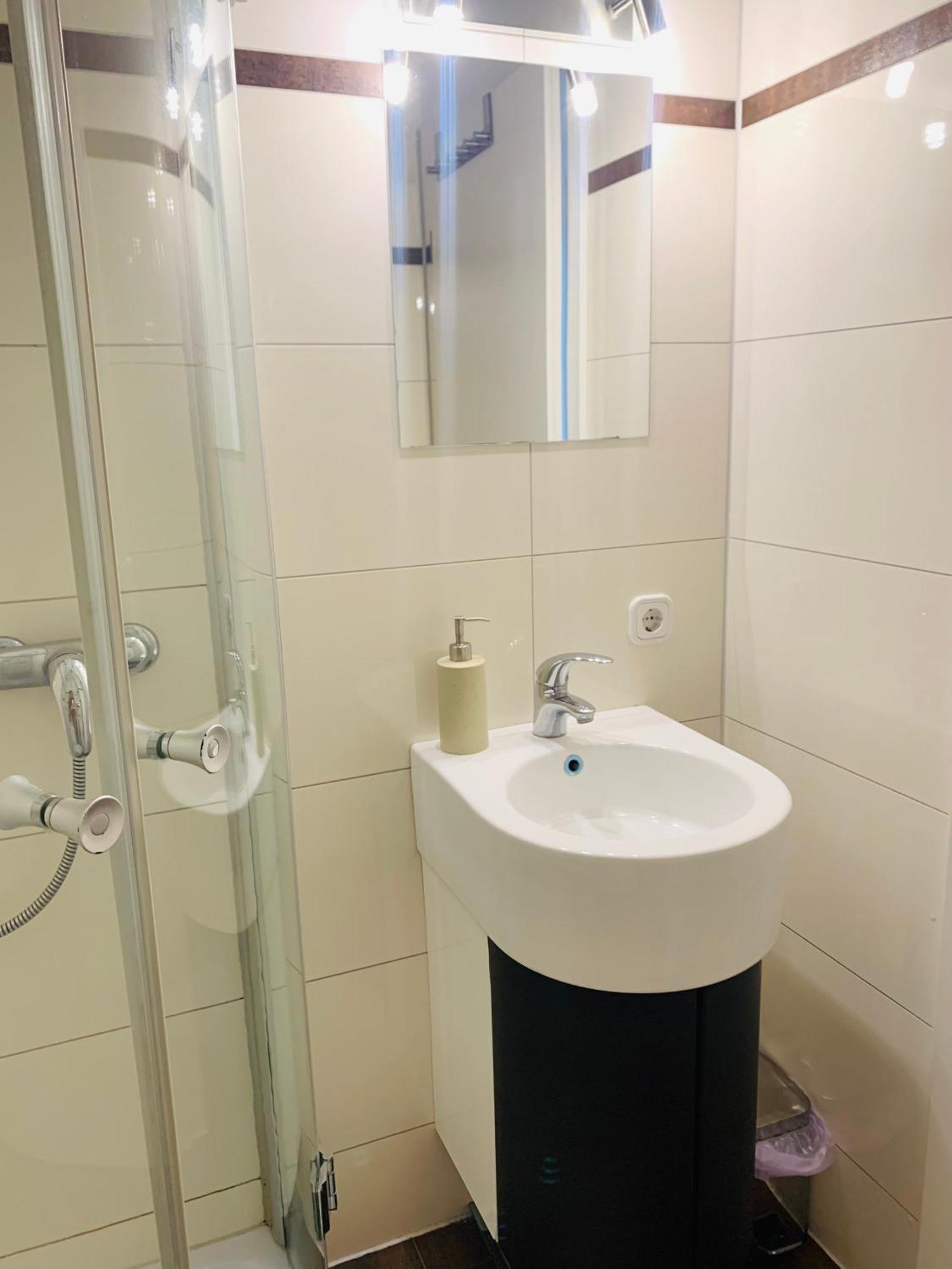 Business Messe Apartment & Wellness Spa Dusseldorf Luaran gambar